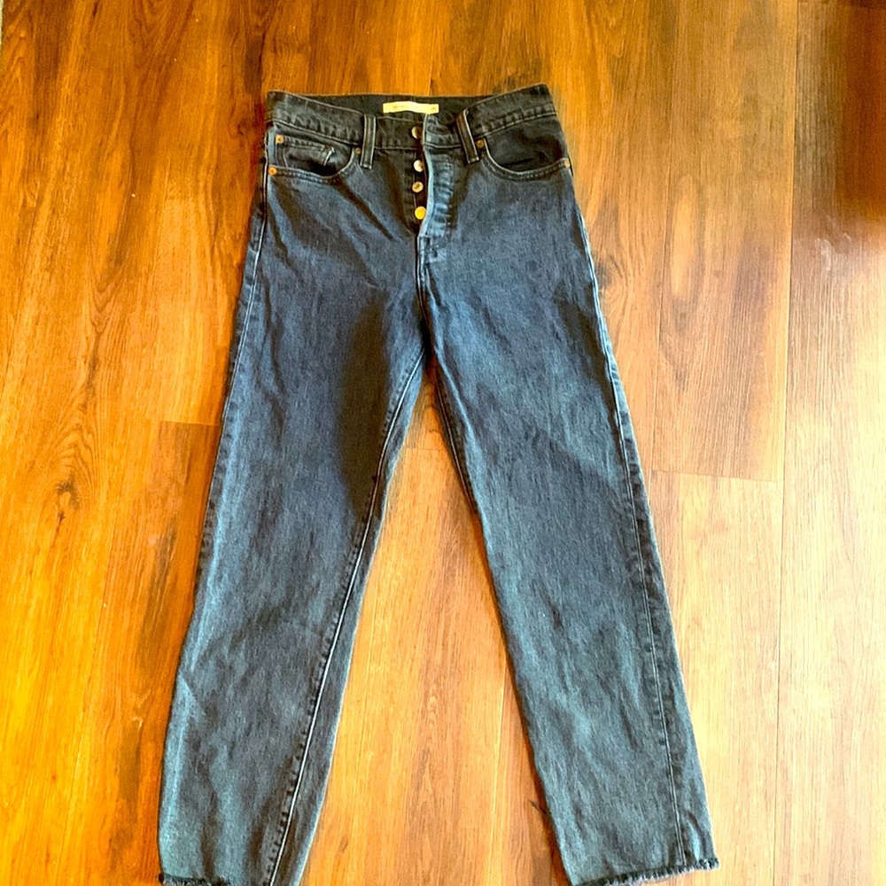 Levi’s jeans Wedgie Straight Fit, high rise, size 25 x 25, washed black charcoal